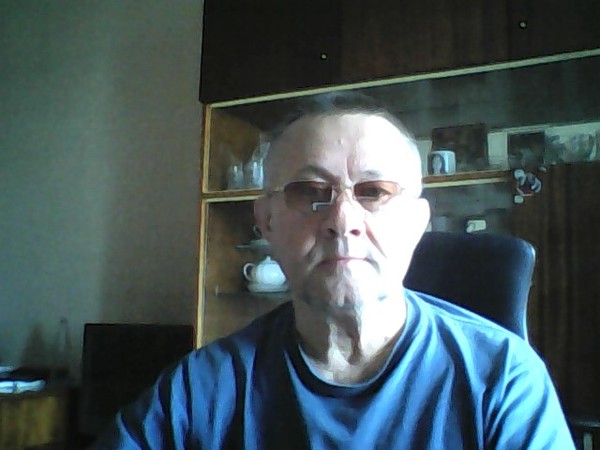 Михаил Попов