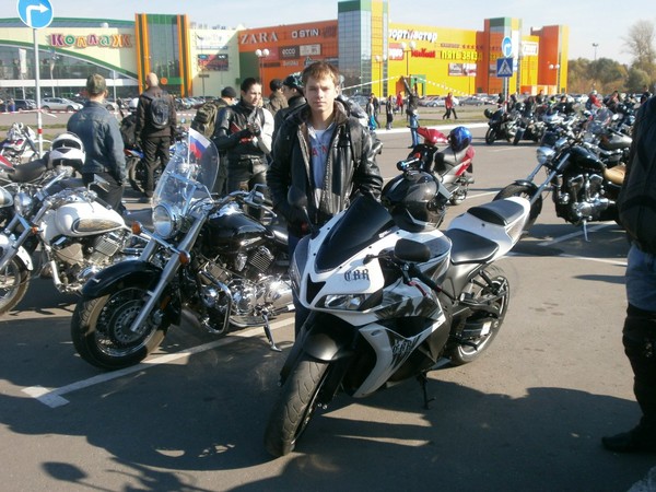 Дмитрий Антонов