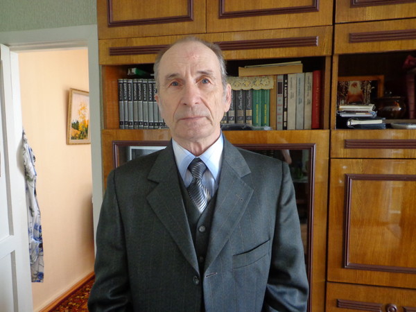 Анатолий Хаустов