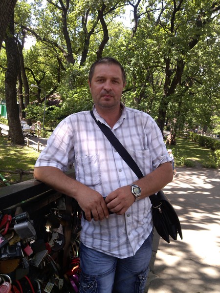 Михаил Котенко