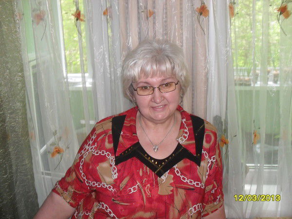 Людмила Лорик