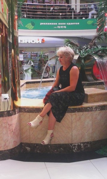 Елена Коннова