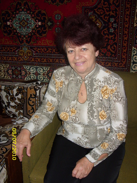 Лена Мельниченко