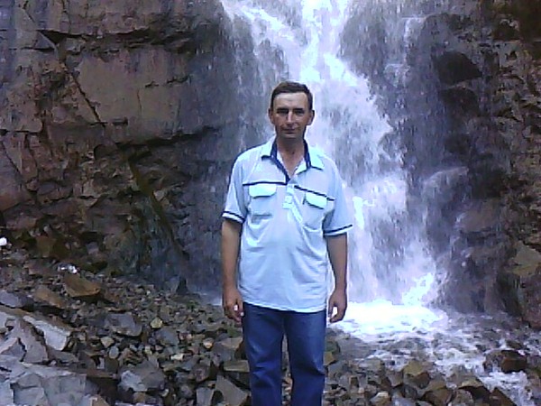Владимир Антонов